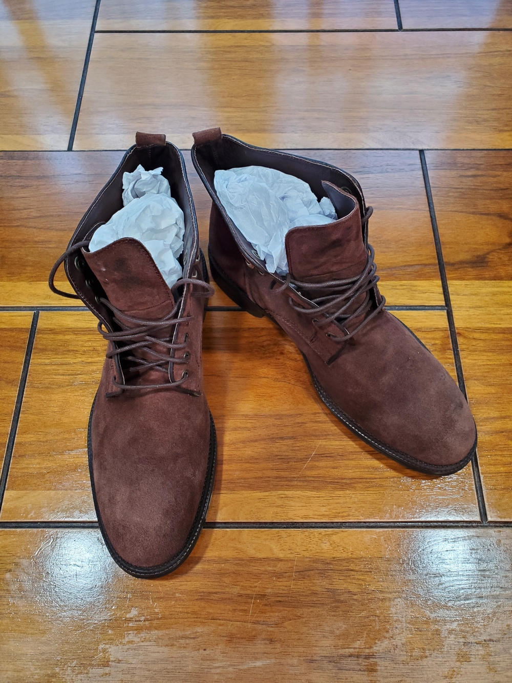 Johnston & Murphy Chocolate Brown Suede Chukka Lace-Up Boots